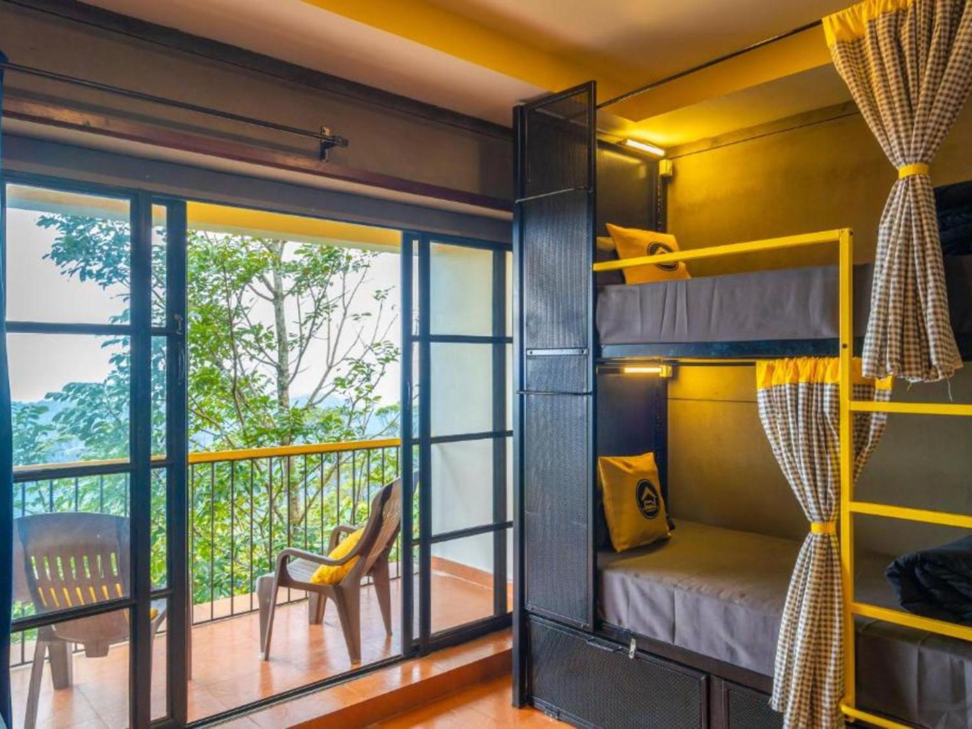 The Hosteller Munnar Room photo
